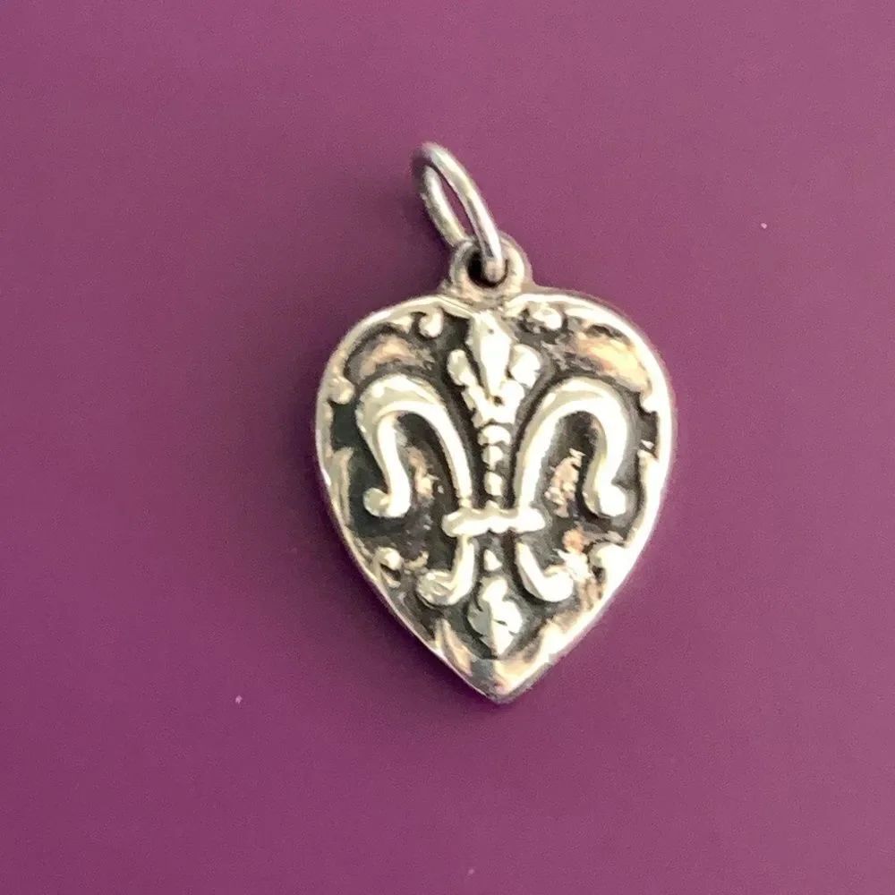 .925 Heart Fleur De Lis Sterling Silver Jewelry Charm #Mothers D #lily #keepsake